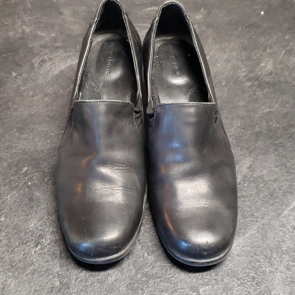 Sale 3 for $40. Easy spirit shoes.